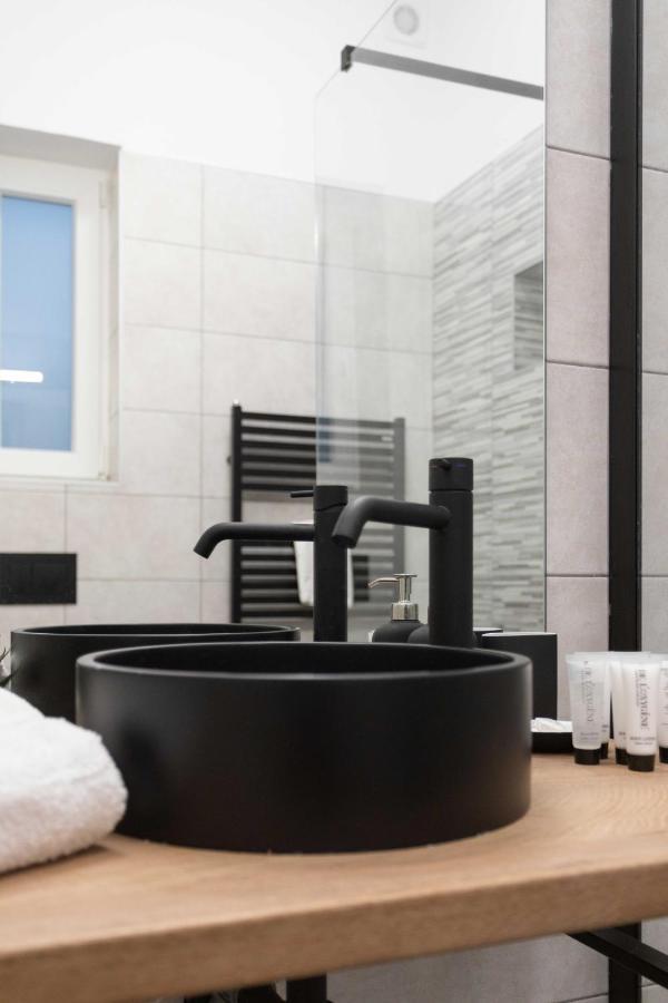 Design City Center Apartments Near Park Zrinjevac Zagreb Bagian luar foto