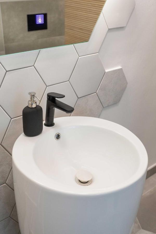 Design City Center Apartments Near Park Zrinjevac Zagreb Bagian luar foto