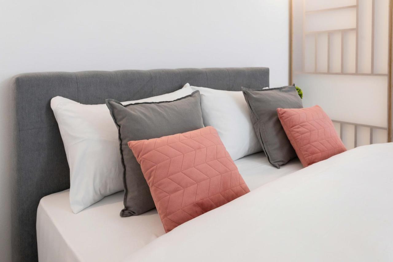 Design City Center Apartments Near Park Zrinjevac Zagreb Bagian luar foto