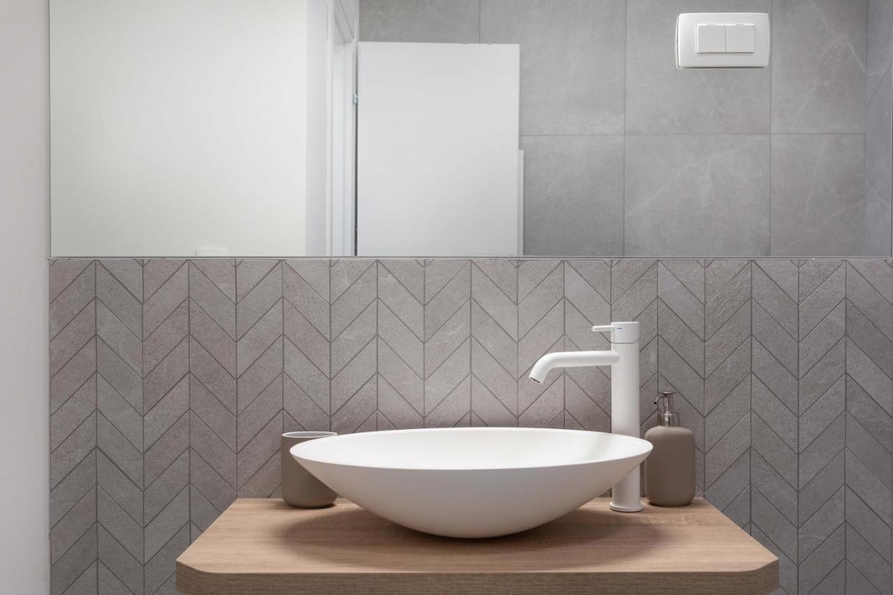 Design City Center Apartments Near Park Zrinjevac Zagreb Bagian luar foto